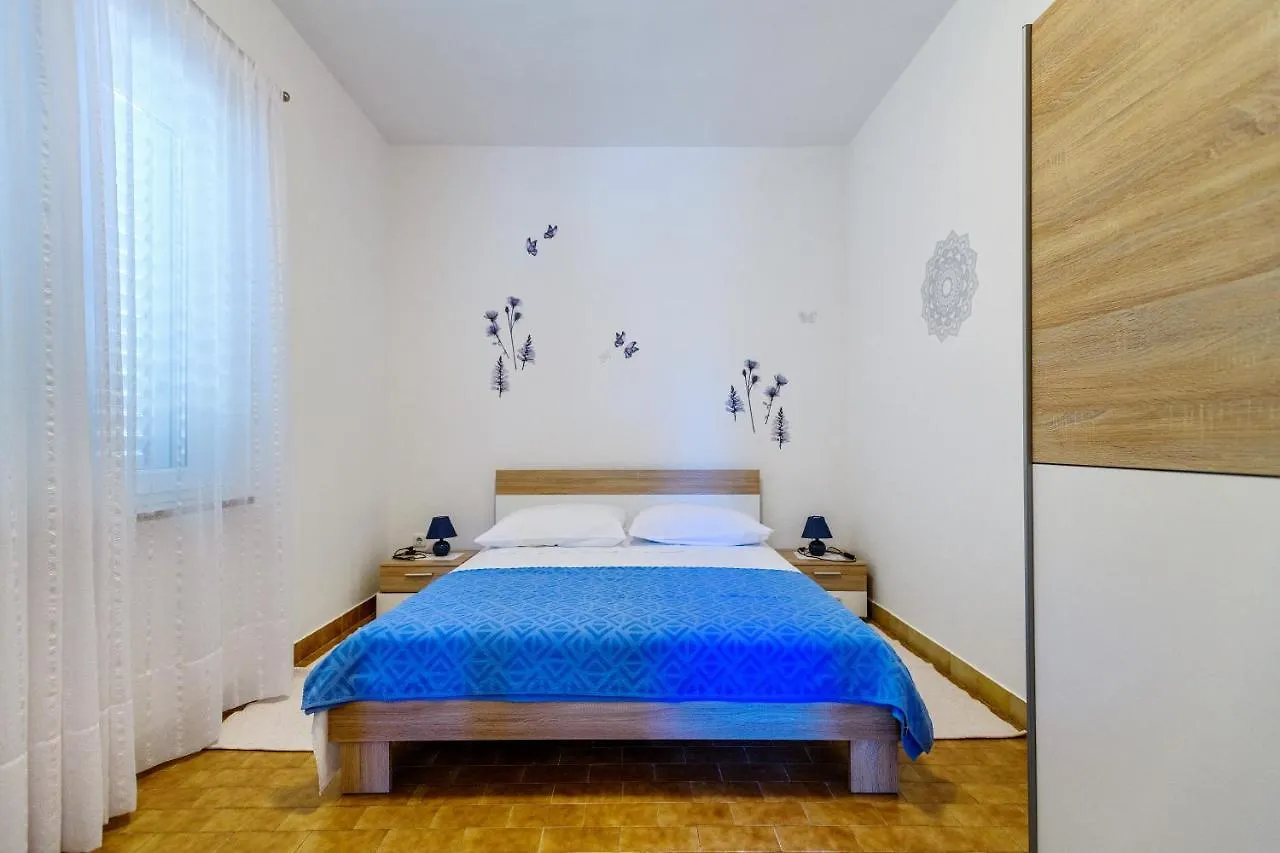 Apartmant Prosika Pag Town Apartment