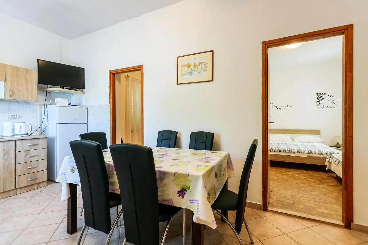 Apartmant Prosika Pag Town